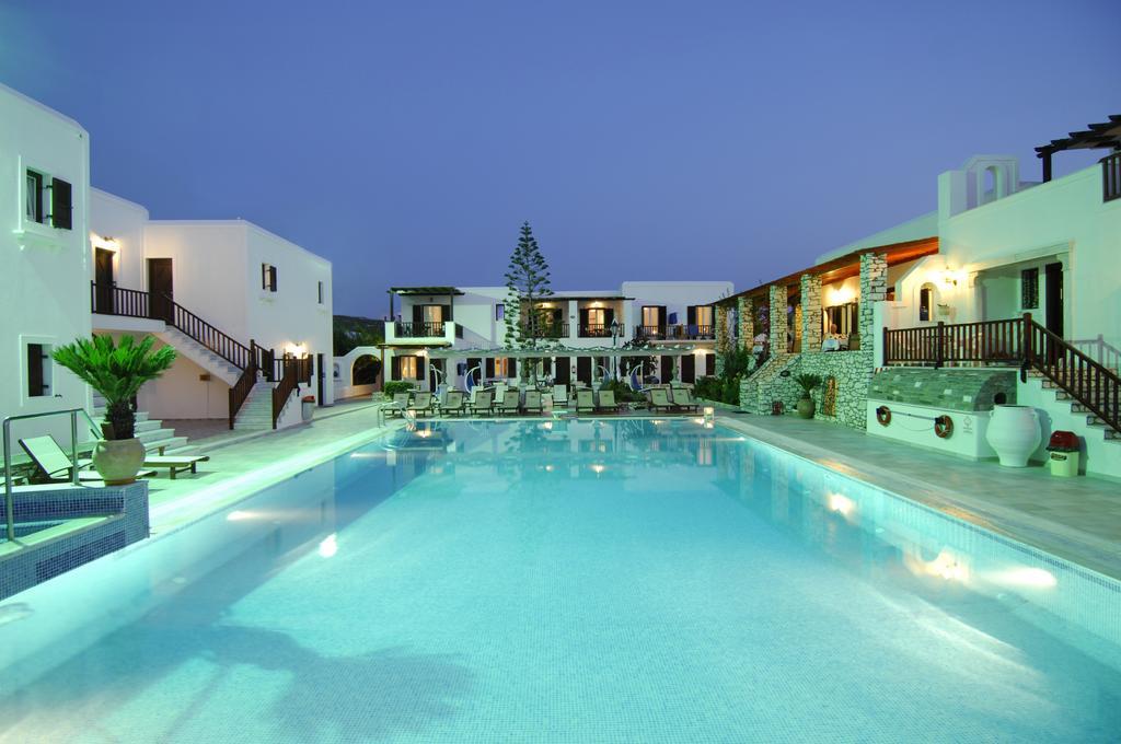 Contaratos Beach Hotel Науса Зручності фото